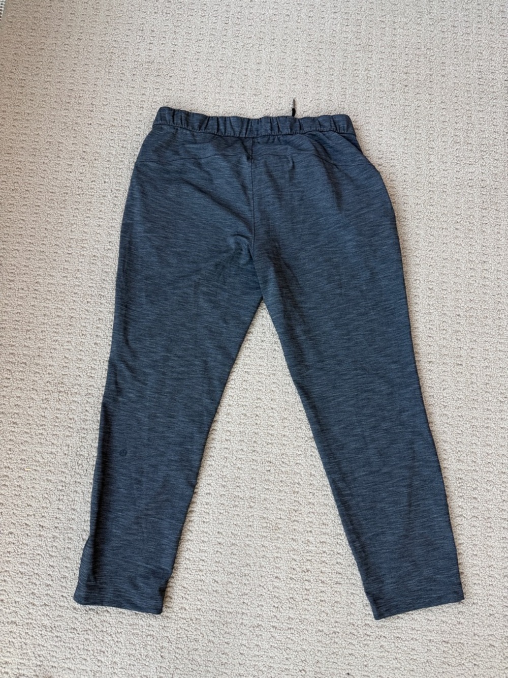 Lululemon On the Fly Heather Grey Pants. - Picture 7 of 8